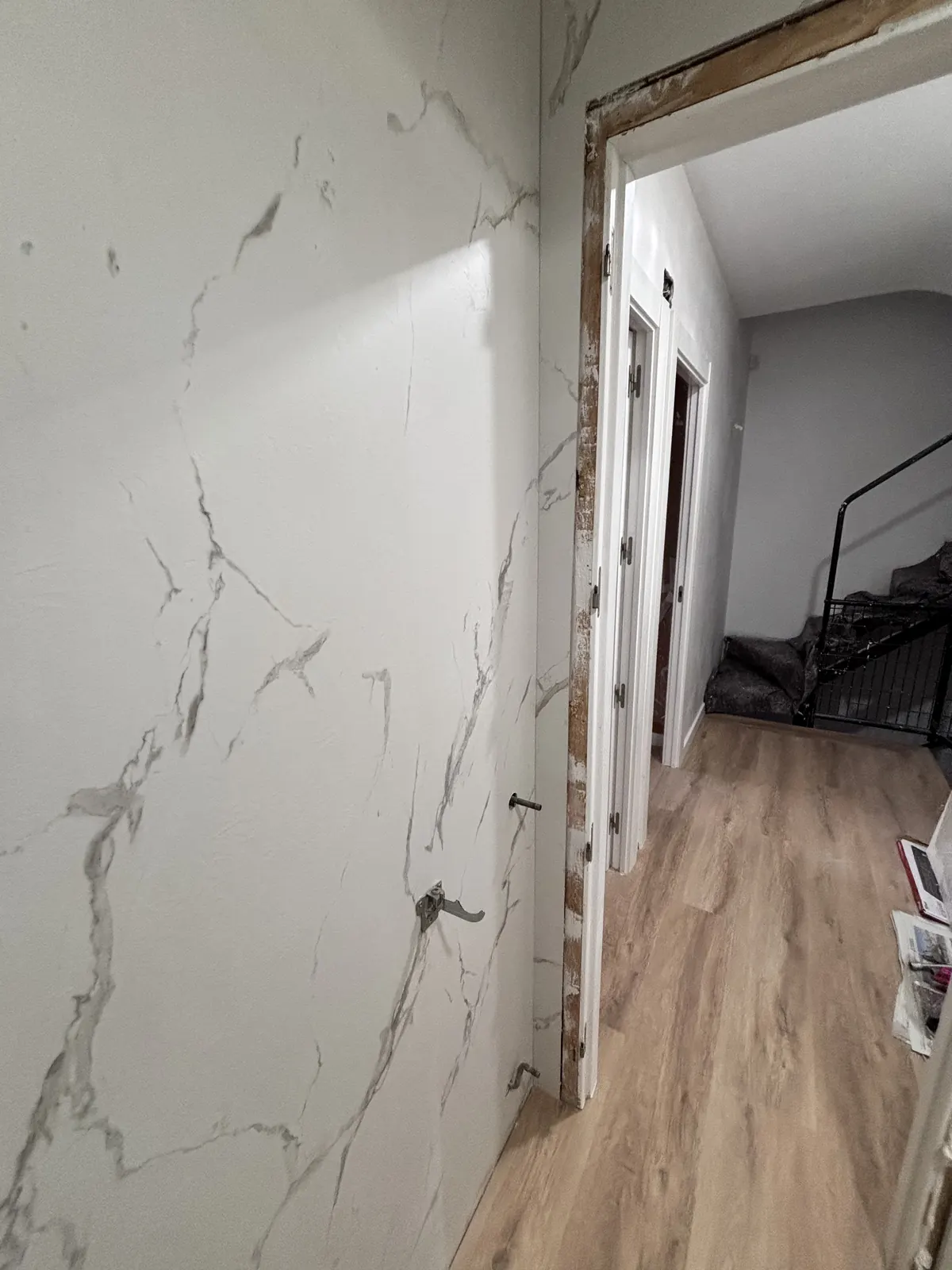 Detalles finales de instalación avanzando antes de la finalización