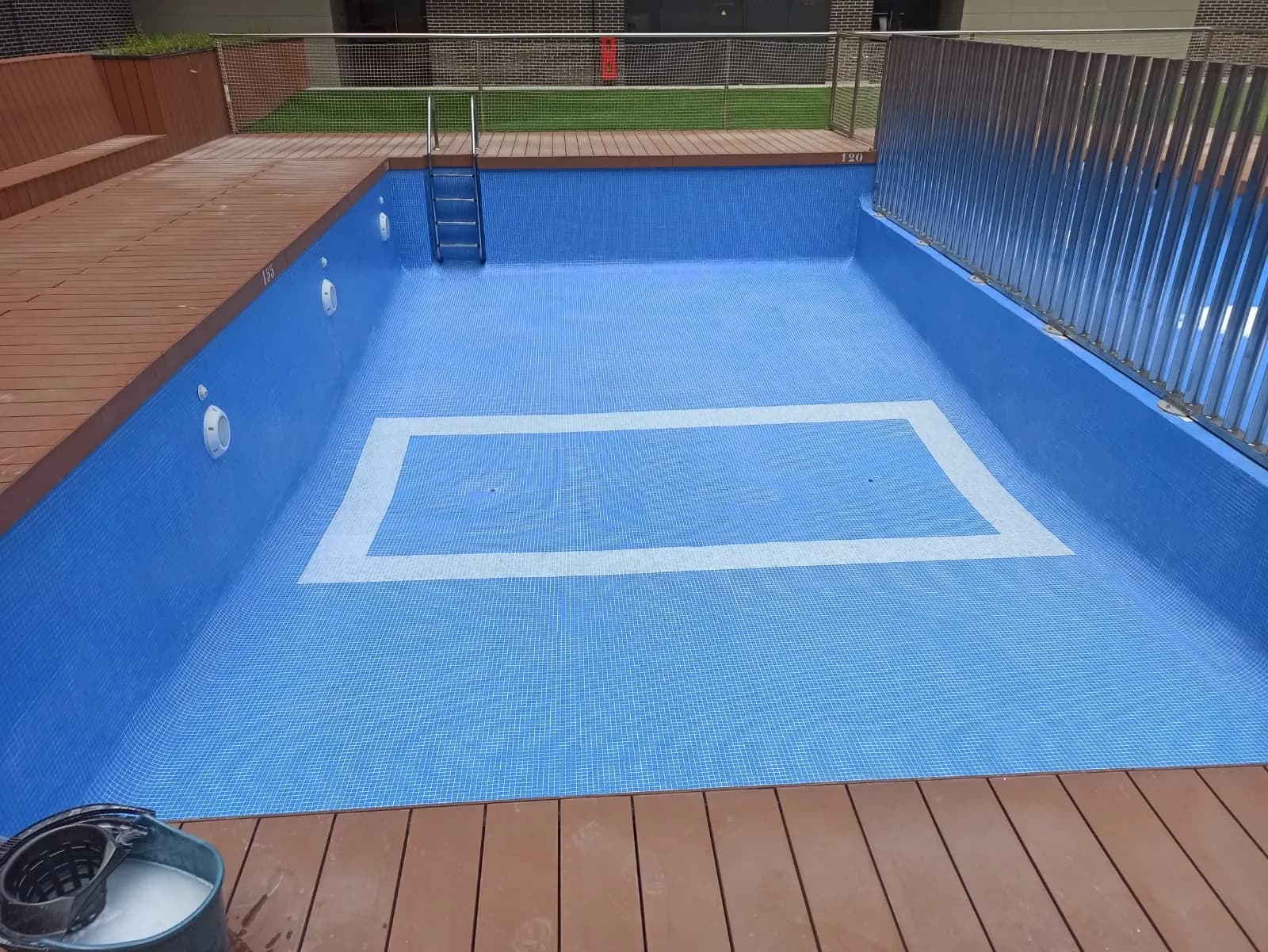 Pool joint maintenance