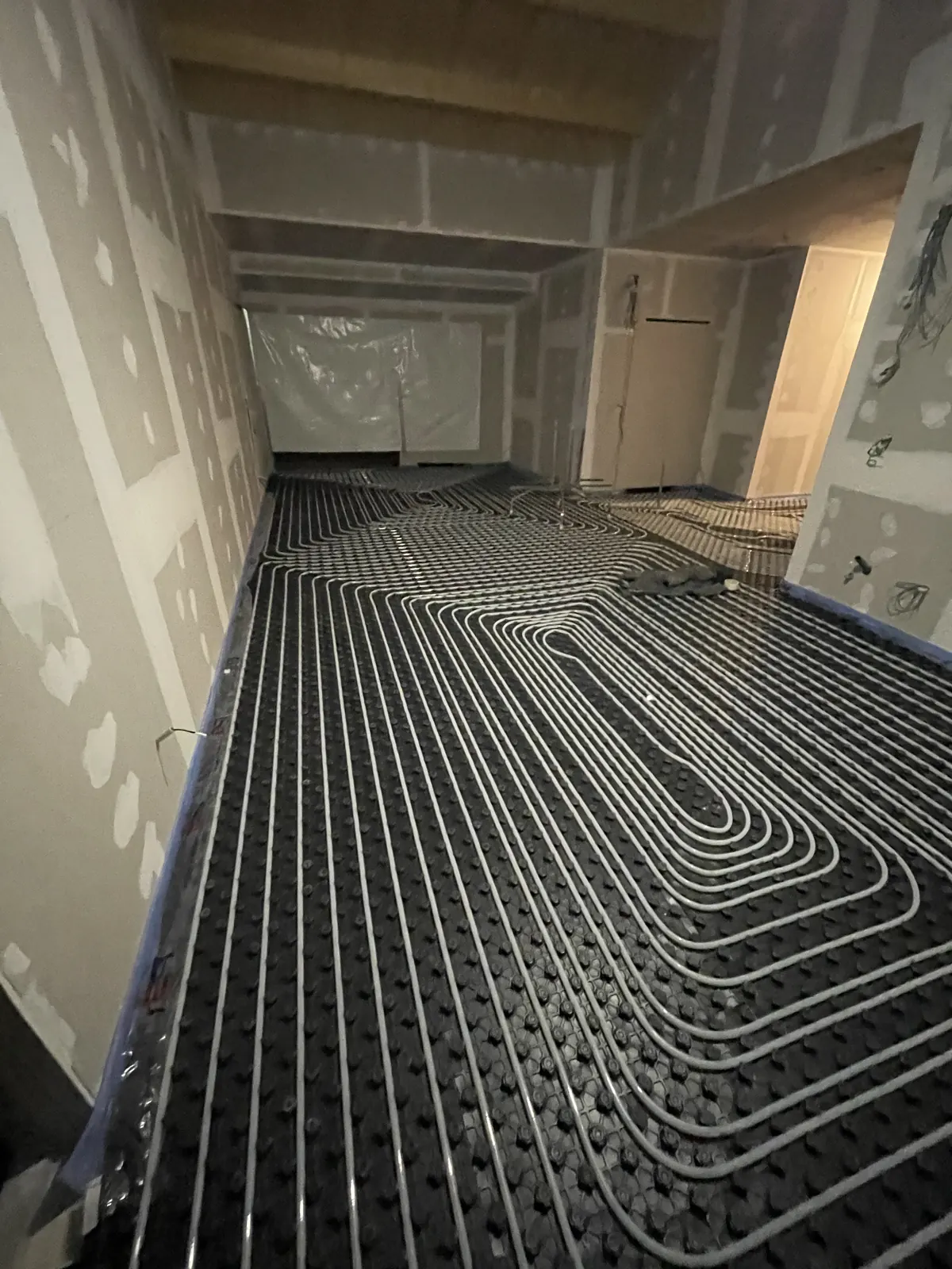 Instalación de suelo radiante en vivienda